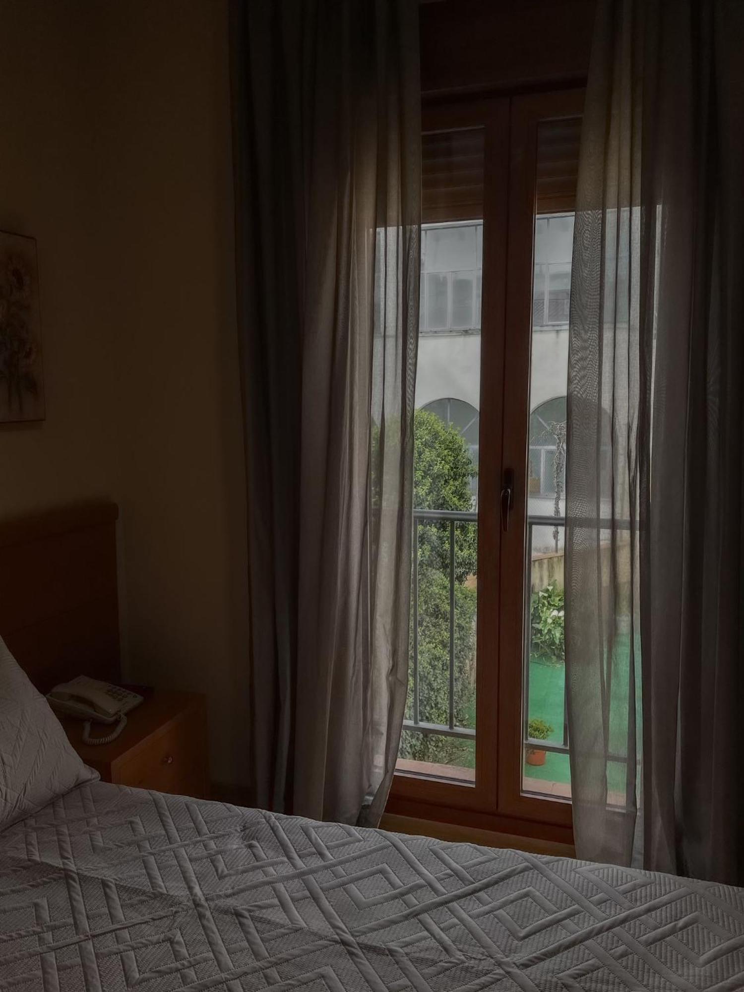 Hotel Castilla Caces 외부 사진
