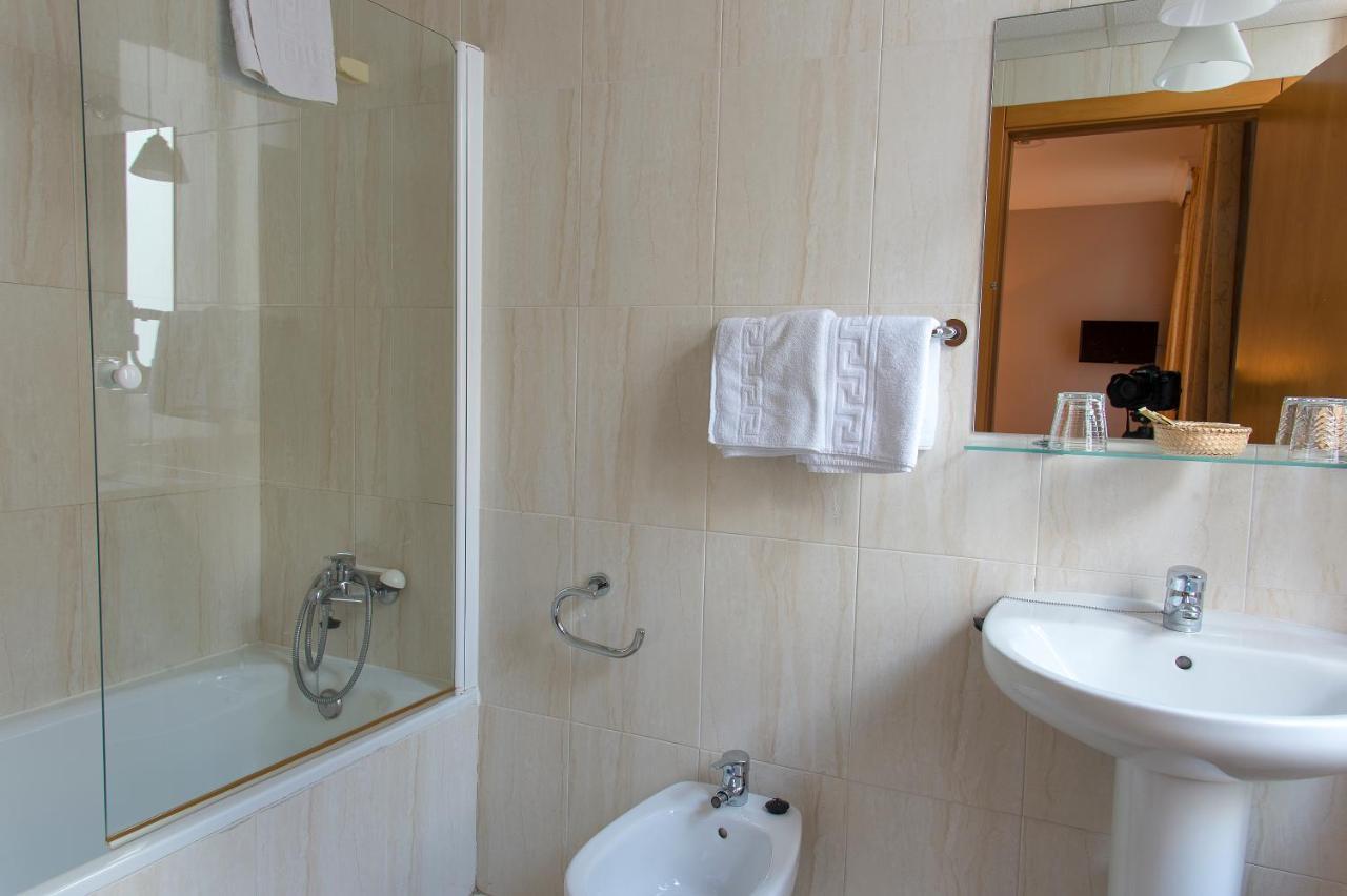 Hotel Castilla Caces 외부 사진
